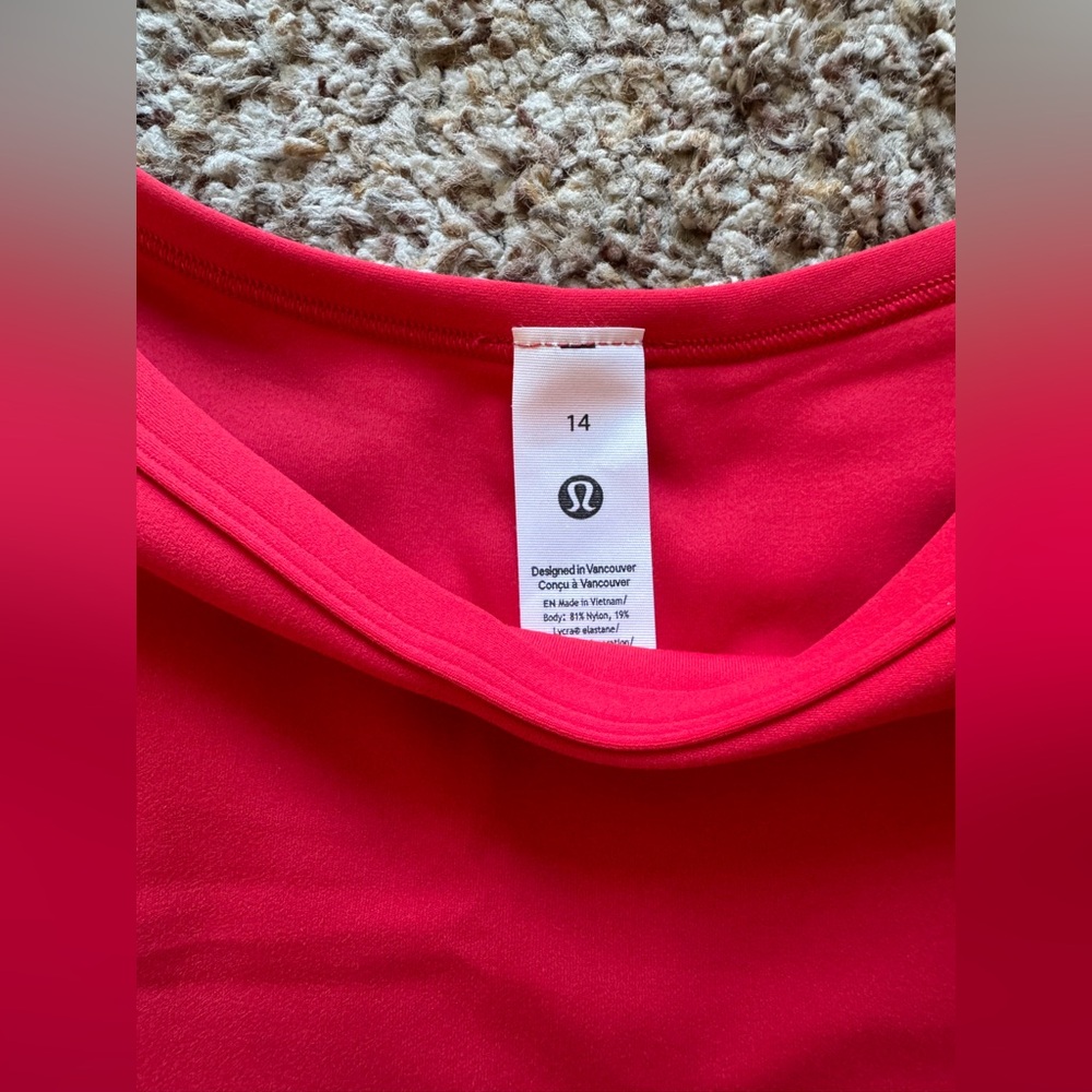 NWT lululemon align scoop tank lulu red - Picture 4 of 5
